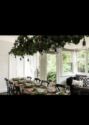 Oliver's Garden House